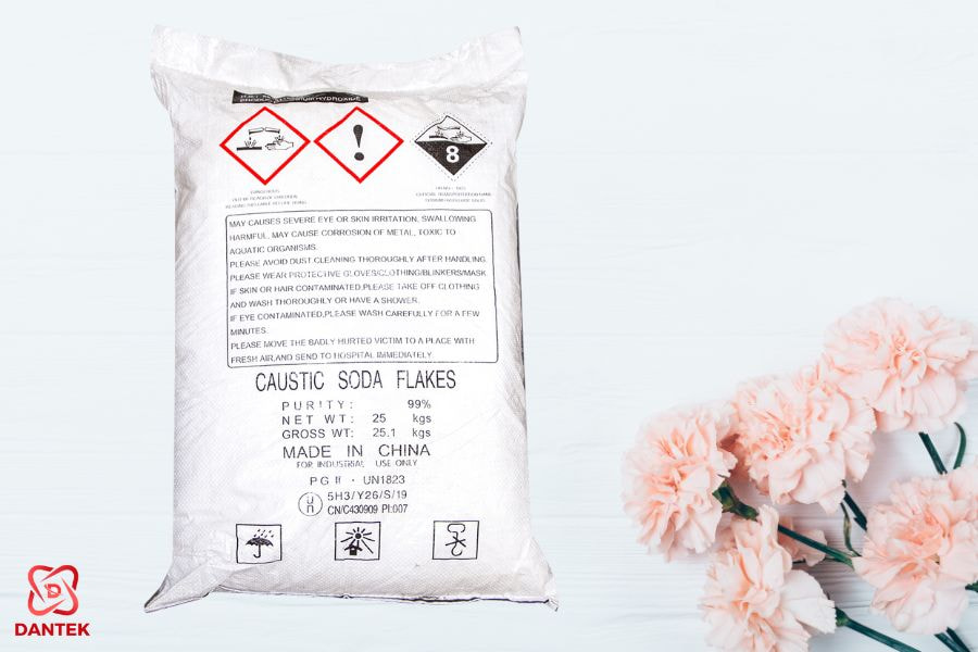 Sodium hydroxide 99% NaOH, Trung Quốc, 25kg/bao